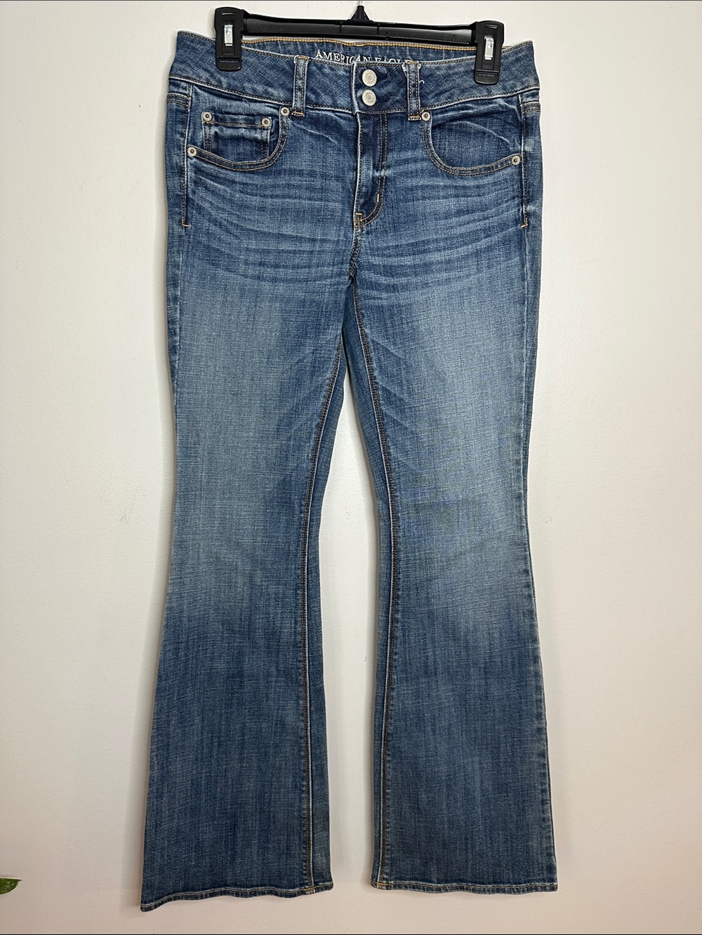 American Eagle Outfitters Medium Blue Flare Jeans Artist size 8